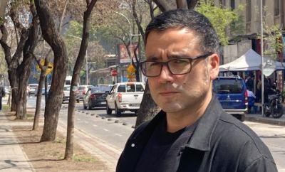 Mario Verdugo es autor del libro “Arresten al santiaguino! Biblioteca de autores regionales” (Overol Ediciones).