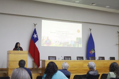 El espacio comenzó con la exposición de la “Estrategia Nacional de Soberanía para la Seguridad Alimentaria”, actividad en la que participó Andrea García Lizama, directora de la Oficina de Estudios y Políticas Agrarias (ODEPA). 