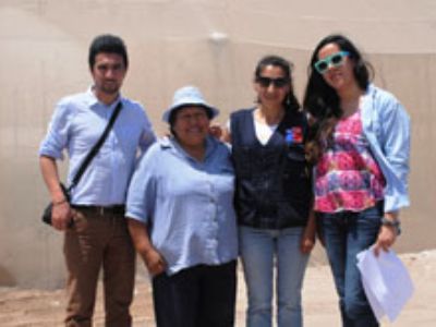 Visita a campo de producción, Valle de Azapa. De izquierda a derecha. Danilo Aros (Profesor U. de Chile), Sra. Benigna Yucra (Agricultora INDAP), Anita Flores (Ejecutiva INDAP), Karina Orellana (Egres