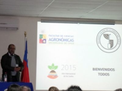El Presidente de la Sociedad de Chilena de la Ciencia del Suelo, Dr. Pablo Cornejo.