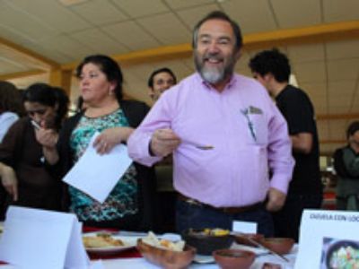 Autoridades y público general también degustaron las diversas creaciones de gastronomía chilena.