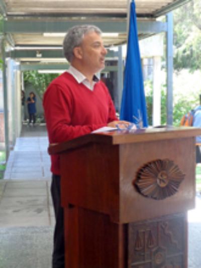 El Director de la Escuela de Pregrado, Prof. Juan Manuel Uribe, destacó que el espacio permitirá mejorar la docencia de pregrado.