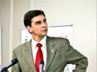 Dr. Rodrigo Callejas R., Director Uchilecrea