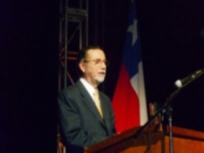 El Rector de la U. de Chile, Prof. Víctor Pérez Vera