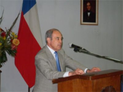 Profesor Eduardo Loyola, Director del Diplomado.