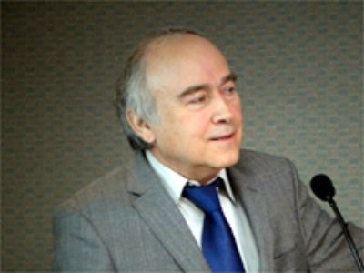 Profersor Fernando Santibáñez