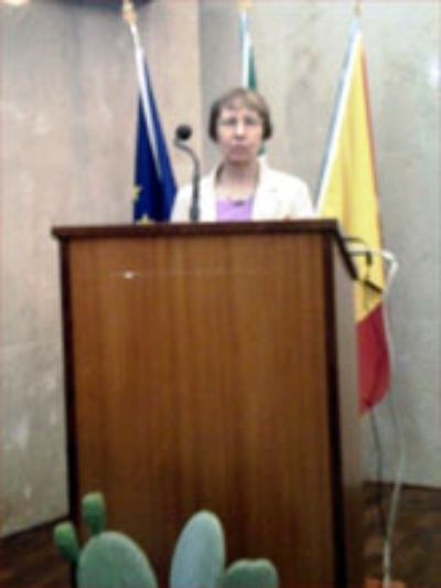 Una de las intervenciones de la Prof. Sáenz durante el Congreso