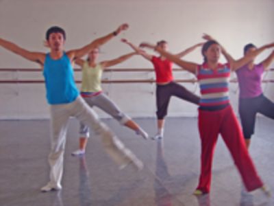 El objetivo de las diversas actividades de difusión es principalmente favorecer la formación de nuevas audiencias para la danza.