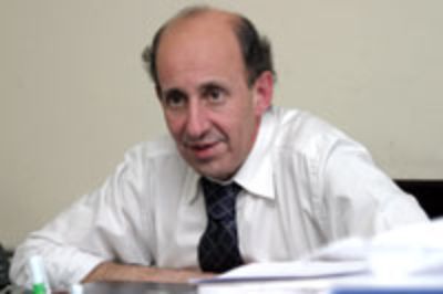 Prof. Pablo Oyarzún.