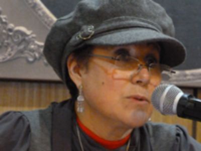 Patricia Díaz, música y gestora cultural, otra de las personas invitadas al conversatorio, posee una larga trayectoria en gestión artística y en musicología. 