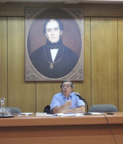 El Profesor Carlos Ruiz  