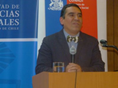 Claudio Millacura, coordinador de la Cátedra Indígena.