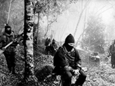  Subcomandante Marcos y los insurgentes Zapatistas, Chiapas, México. Derechos reservados // Antonio Turok, Oaxaca, México.
