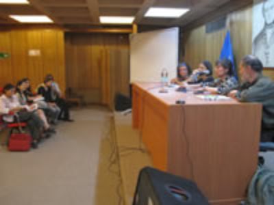 Las académicas Marisol Facuse y María Emilia Tijoux fueron las responsables de este encuentro.