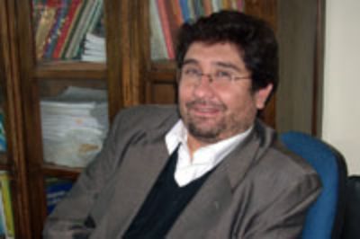 Prof. Miguel Urrutia.