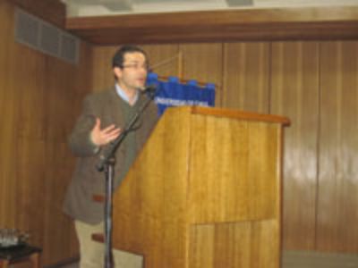 El Director (s) de la Escuela Postgrado de la Facultad de Ciencias Sociales (FACSO), Octavio Avendaño.