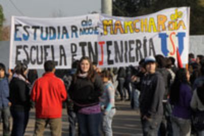 Los estudiantes de la U. de Chile también se hicieron presentes en la convocatoria.