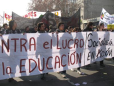 Los estudiantes de la Carrera de Sociología también se hicieron presentes en la jornada de protesta nacional.