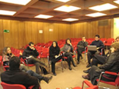 Académicos de FACSO participan en charla informativa de programa U-Redes de VID.