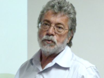 El Prof. Abel L. Packer realizó una conferencia donde describió el panorama de las revistas académicas latinoamericanas en el contexto de la era digital.