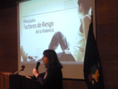 Soledad Larraín presentó de modo exclusivo los resultados del cuarto estudio de maltrato infantil realizado por la UNICEF este año 2012.