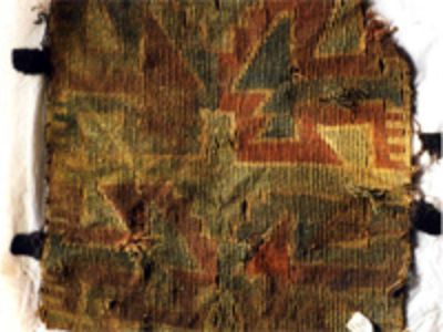 Muestra de los textiles encontrados en la zona en anteriores investigaciones.