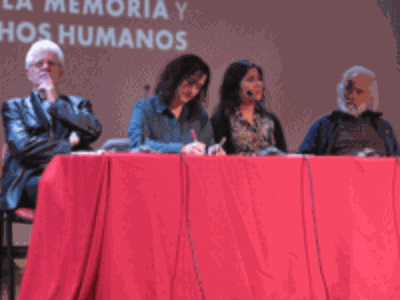 Ricard Vinyes, Isabel Piper, Evelyn Hevia y Gabriel Salazar durante el lanzamiento del libro en el Museo de la Memoria