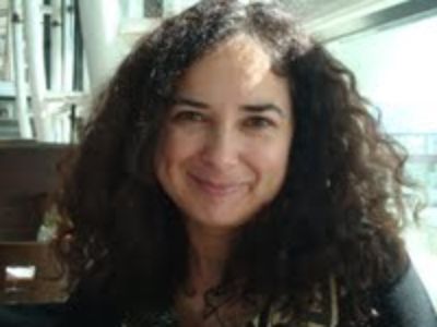Paula Vidal, compiladora del libro y académica del Depto. de Sociología, FACSO, U. de Chile. 