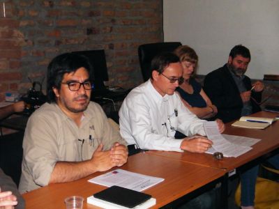 Profesor Enrique Aliste junto a Alain Musset en seminario-taller