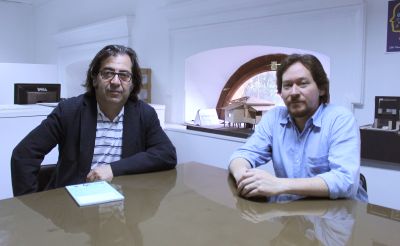 Mauricio Vico, director del Departamento de Diseño, y Rubén Jacob, coordinador de la carrera.
