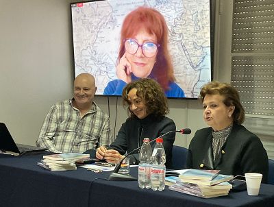 El libro fue presentado por los académicos Beatriz Figallo y Wilson Fernández. También participaron las editoras, profesoras María José Henríquez y Miryam Colacrai.