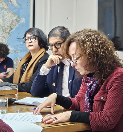 Comentaron el libro las profesoras María José Henríquez y Elena Romero.