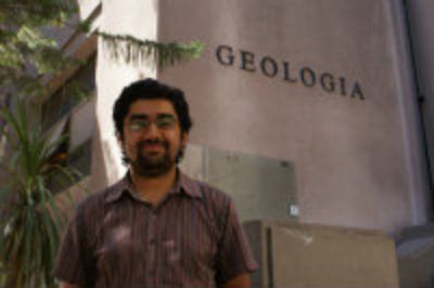 Angelo Castruccio, académico del Departamento de Geología de la Facultad de Ciencias Físicas y Matemáticas de la U. de Chile.