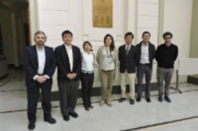 En la foto, de izquierda a derecha: Diego Celentano, Gen Sasaki, Rie Nakamura, Viviana Meruane, Yasuo Kogo, Humberto Palza y Nicolás Mujica.
