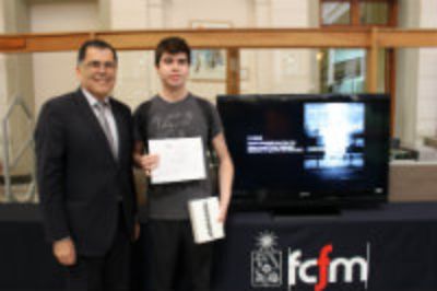 "Sun flare path" de Joaquín Fariña, estudiante de Ingeniería Civil Matemática, fue premiada con el tercer lugar. 