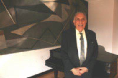 El profesor Alfredo Lahsen fue reconocido con la distinción Profesor Emérito de la Universidad de Chile.