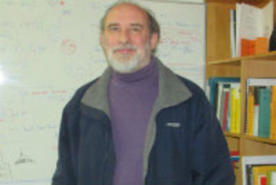El astrónomo René Méndez destaca el trabajo mutidiciplinario.