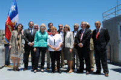 La Presidenta Bachelet visitó el buque para conocerlo y enterarse del proyecto de investigación que ahí se realiza.