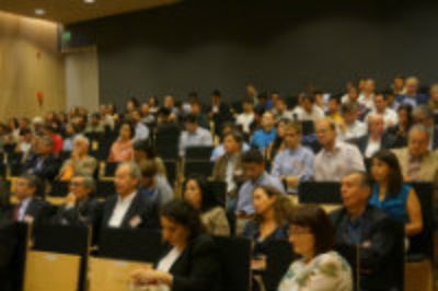 El seminario se realizó en el auditorio Enrique d´Etigny de la FCFM.