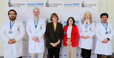 Doctores Paul Délano y Eduardo Tobar; prof. Rosa Devés, rectora de la Universidad de Chile; Consuelo Navarro y los doctores Loreto Vergara y Jaime Escobar. 