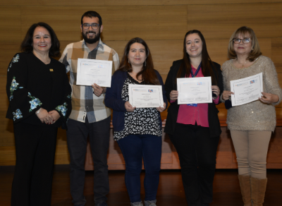 La profesora Amalia Silva junto a los docentes Matías Faúndez, Perla Contreras, Javiera Cañas y Lucía Galleguillos, certificados por RNAO