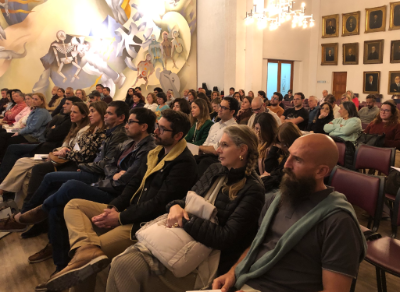 Gran cantidad de académicos e investigadores se reunieron en la presentación del libro "El humano futuro"