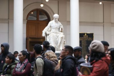 En el recorrido por la Casa Central, las y los visitantes tendrán la oportunidad de saber más de su historia y de su valor patrimonial arquitectónico y cultural. 