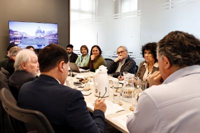 En la reunión participaron las autoridades del Consejo de Evaluación y de la Comisión Superior de Evaluación Académica.