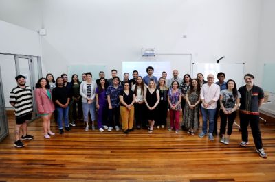 Foto grupal de las y los integrantes del Programa de Inducción a la Docencia de Pregrado 2024