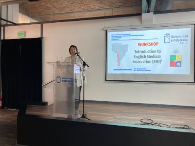 La Directora de Relaciones Internacionales (DRI) y académica U. de Chile., PhD. Alicia Salomone, resaltó resaltó la importancia de la colaboración entre universidades estatales como una vía idónea para consolidar los procesos de internacionalización en las que todas ellas están involucradas.