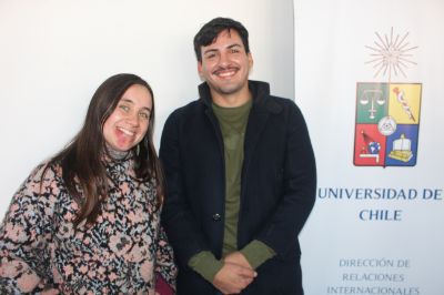 Osvaldo Guzmán, DRI, y Claudia Rojas, EneAS; apoyarán a la delegación UChile en los procesos de inscripción, coordinación con APRU y preparación para participar en la actividad. 
