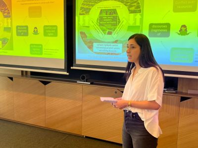 The students made their presentations in 3MT format, "Thesis in three minutes", which consists of synthetic presentations on their research topics using language accessible to a non-specialized audience.