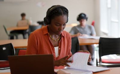 Nairobis se imagina trabajando en la educación pública, “quisiera impactar de manera significativa en lo que tiene que ver con la multiculturalidad en la sala, porque tengo experiencia de sobra". 