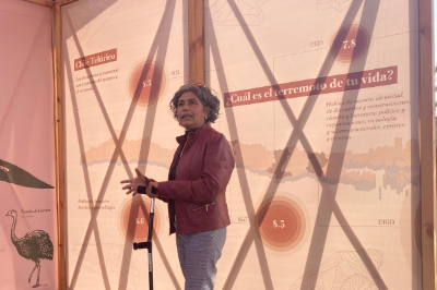 Sandra Rojas, a cargo del proyecto Par Explora Sur Poniente, expuso la muestra “Chile telúrico” .